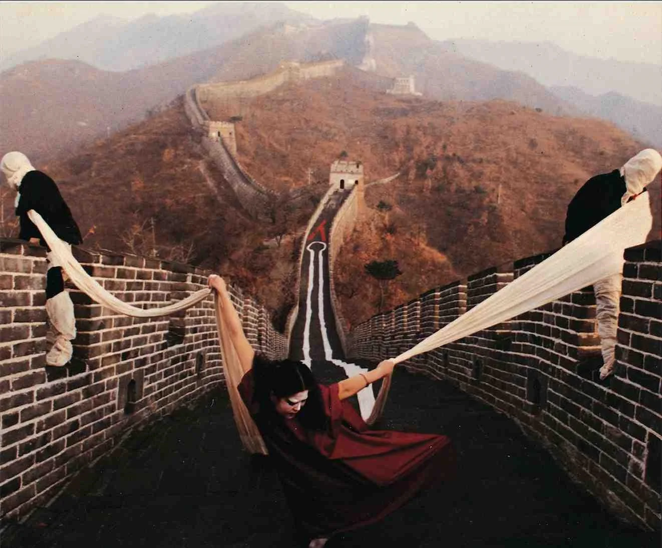 《大地震·女巫》作品高清图